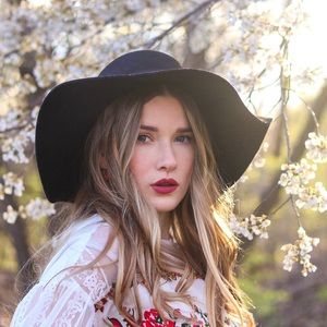 Meet your Posher, Lexi